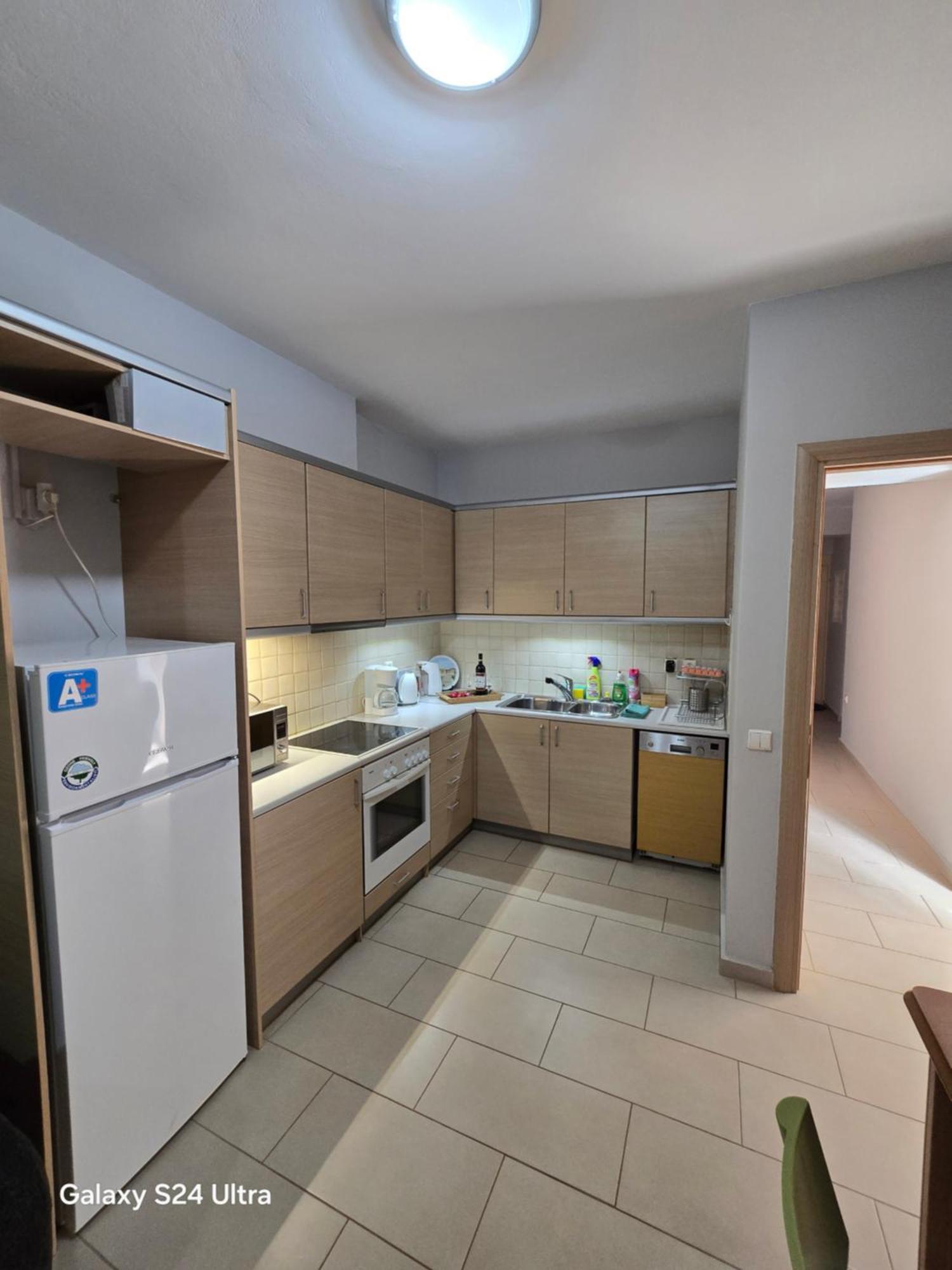 Harry'S Apartment Lagonisi Bagian luar foto